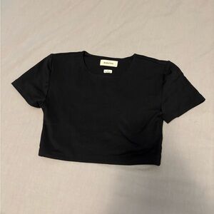 Cropped Babaton contour t-shirt from Aritzia